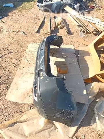 Parachoques trasero Renault Duster - Imagen 2