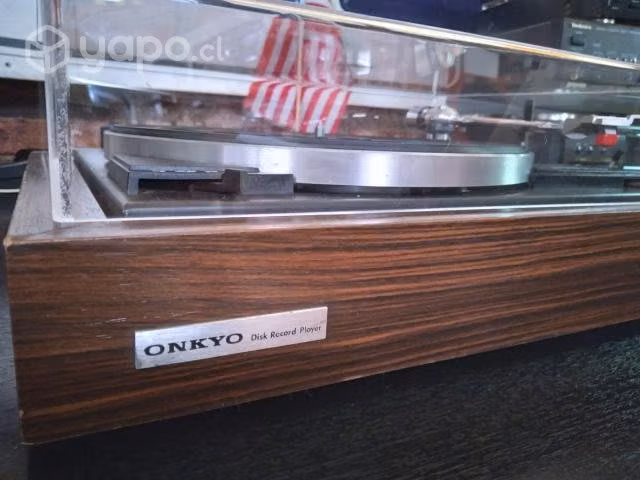 Tornamesa Onkyo Y7000