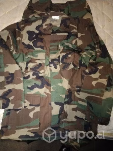 Ropa militar