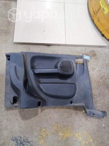 Tapiz cubre pilar trasero inferior izq Fiat strada