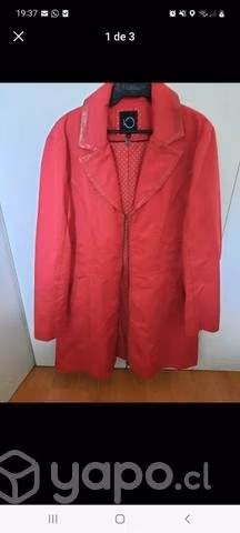 Trench talla.L 1 rojo