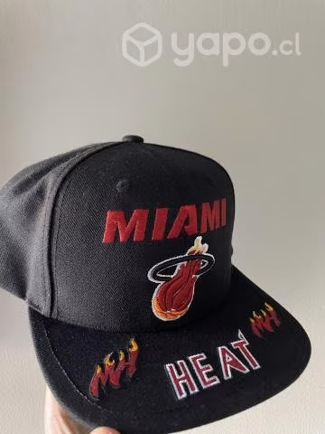 Gorro miami heat
