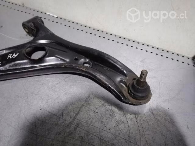 Bandeja RH TOYOTA YARIS 2003 /2006