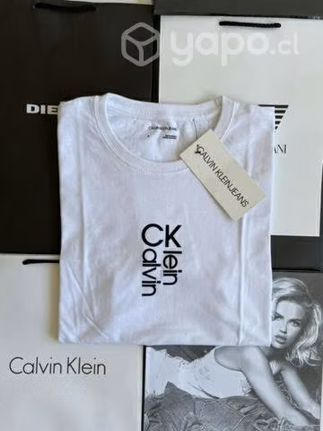Poleras Calvin Klein