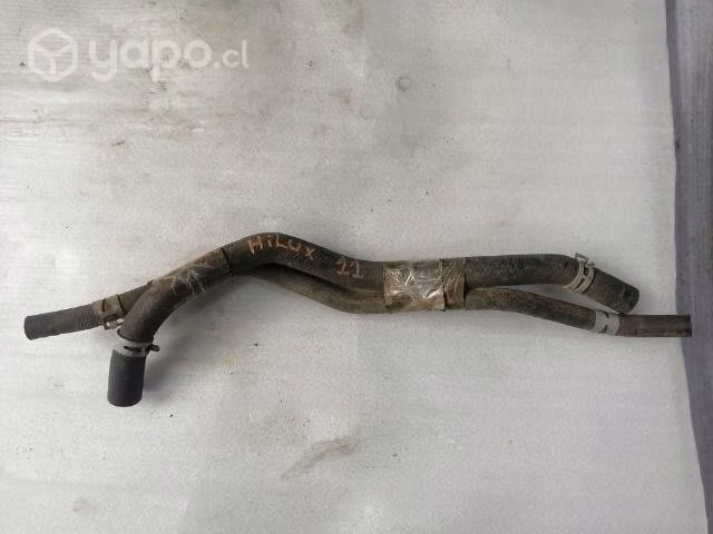 Manguera de agua Hilux año 2011