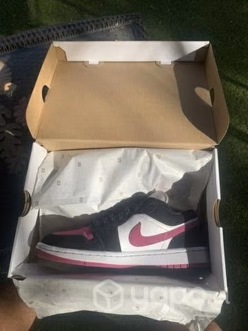 Jordan 1s cactus flower