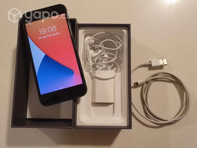 IPhone 8 64 GB muy poco uso