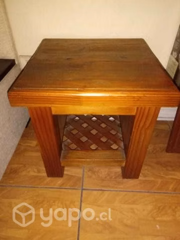 Mesas laterales fabricada en madera de pino oregón