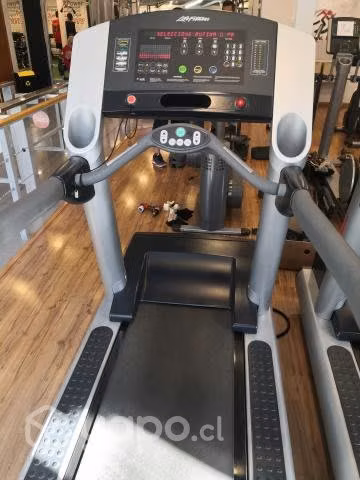Trotadora Lifefitness Profesional 95TI - Imagen 2