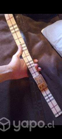 Cinturon y gorro burberry - Imagen 2