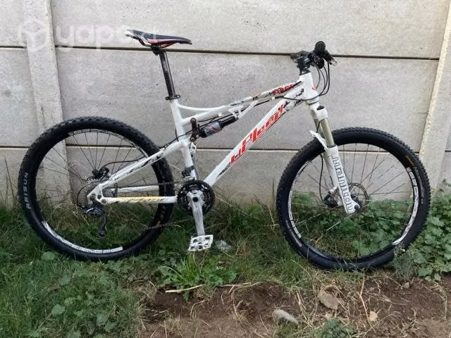 Bicicleta Upland ridge aro 27.5