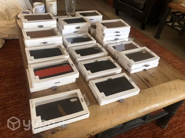 Carcasas iphone por mayor, cuarenta unidades