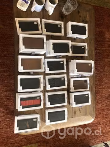Carcasas iphone por mayor, cuarenta unidades