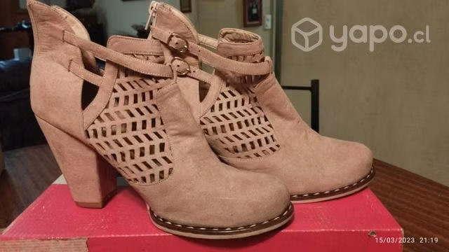 Botines casi nuevos - Imagen 2