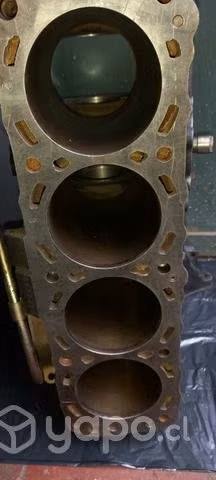 Block de motor original Nissan D-21 - Imagen 4