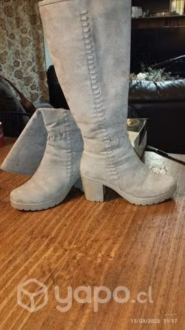 Botas sin uso