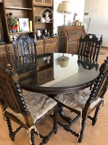 Comedor español antiguo