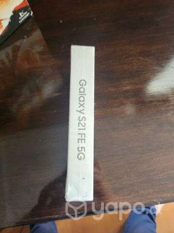 Samsung s21 FE Oliva green - Imagen 2