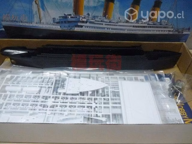 Maqueta Armable Trasatlántico Titanic, 1/550