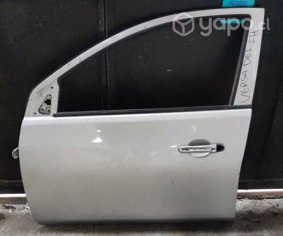 Puerta delantera izquierda nissan veresa