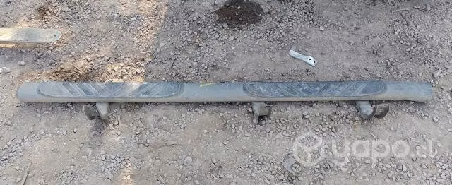 Pisadera Izquierda (NNX003) Nissan Navara LE 2014