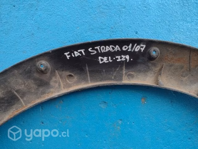 Moldura del izq Fiat Strada 2001-2007 - Imagen 9