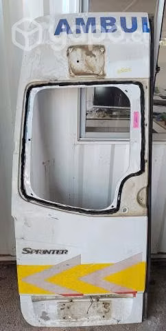 Puerta Trasera Izq (MS1012) Mercedes Benz Sprinter