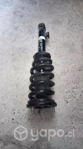 Amortiguador derecho Mitsubishi L200