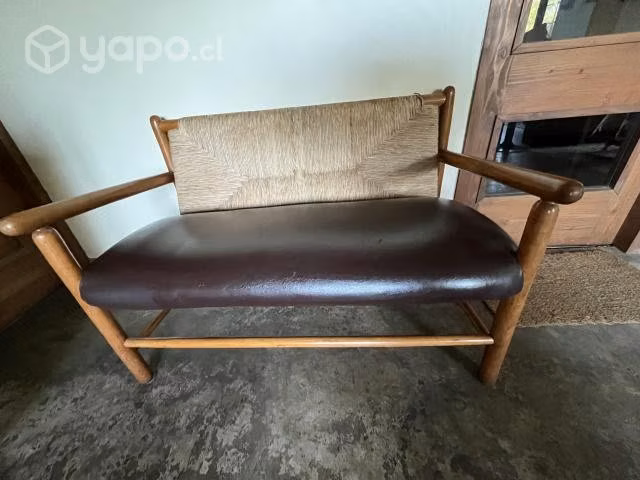 Sillón de totora y ecocuero