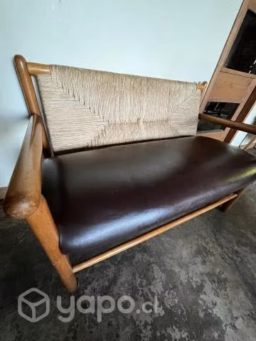 Sillón de totora y ecocuero