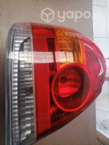 Farol izq Toyota yaris 2003 2004 2005