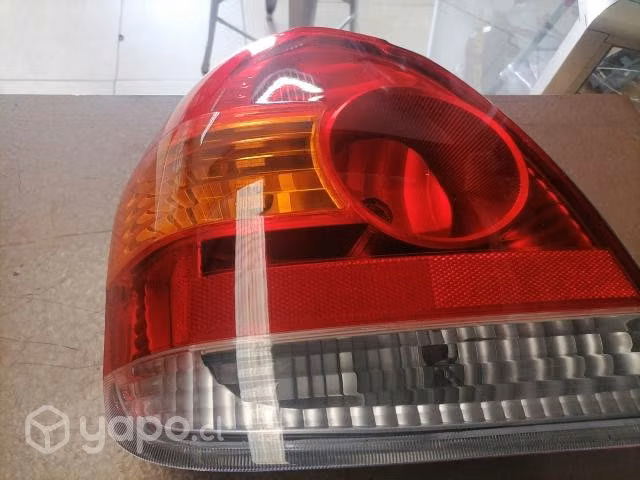 Farol izq Toyota yaris 2003 2004 2005