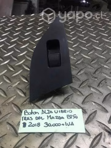 Boton alza vidrio trasero der Mazda BT50 2013