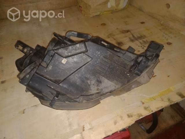 PARNER 2018 Foco izquierdo y electro veentilador