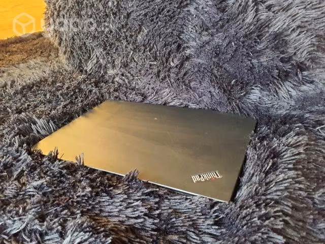 Lenovo ThinkPad T14 - Imagen 3