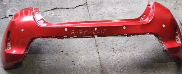 Parachoque trasero toyota auris 2012