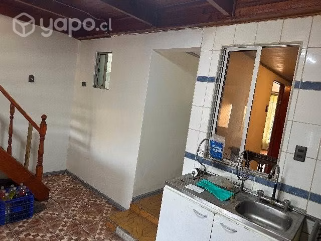 Casa de 2 pisos.