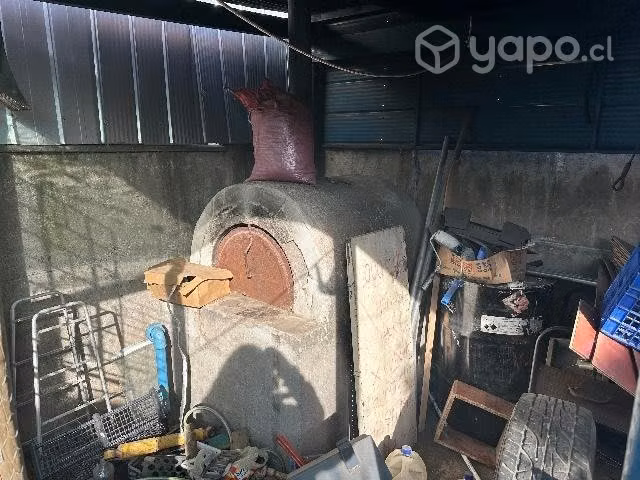 Casa de 2 pisos.