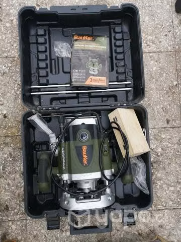 Fresadora Bauker modelo RO150 casi nueva