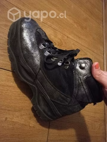 Botines negros