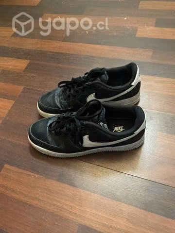 Zapatillas Nike airmax AF1 color negro - Imagen 2