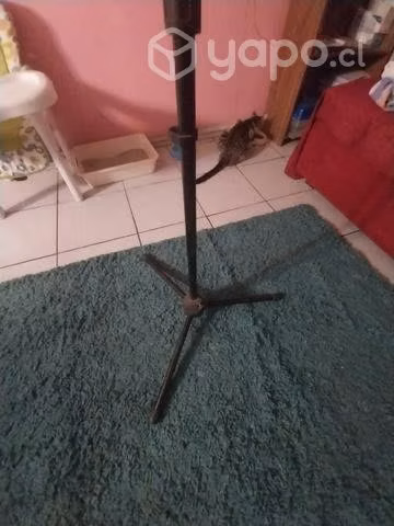 Atril microfono sin detalles