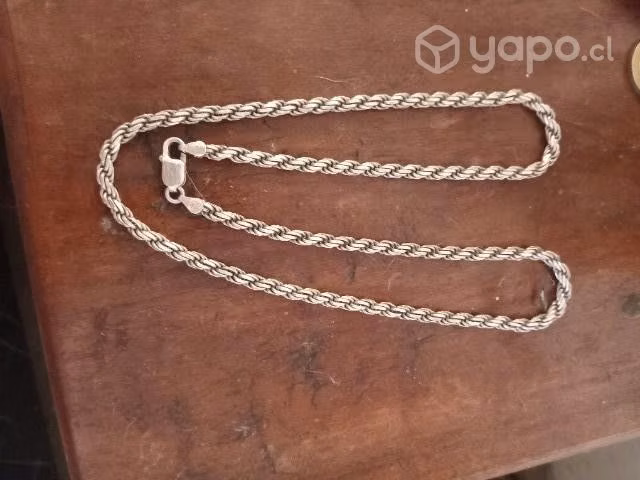Cadena de plata