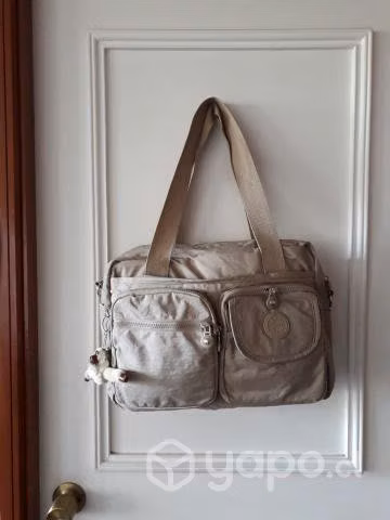 Bolso estilo kipling color beige