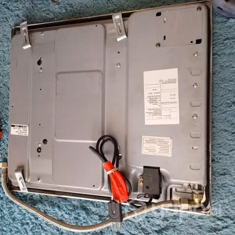 Encimera a gas 4 platos, más juguera Oster