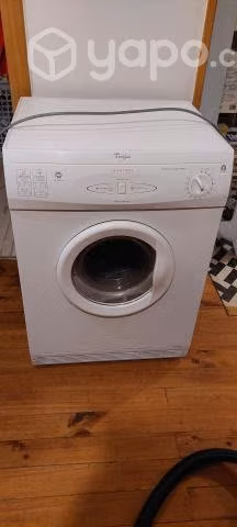 Secadora whirlpool funcionando con ruido.