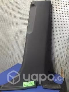 Tapa cubre pilar central inf der Mitsubishi L200 2