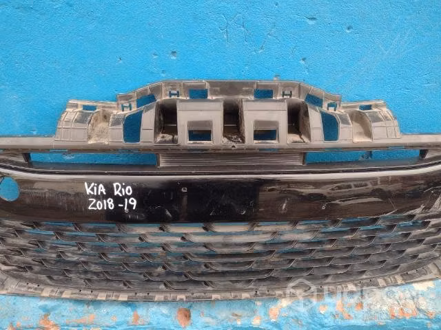 Rejilla de parachoque Kia río 2018-2022