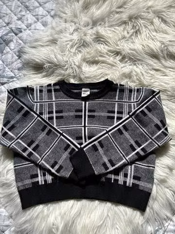 Crop negro y blanco