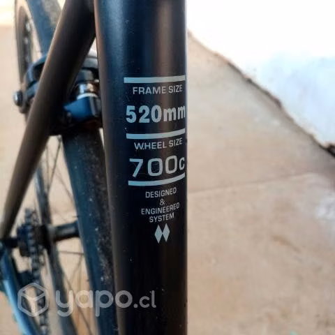 Bicicleta de ruta negra